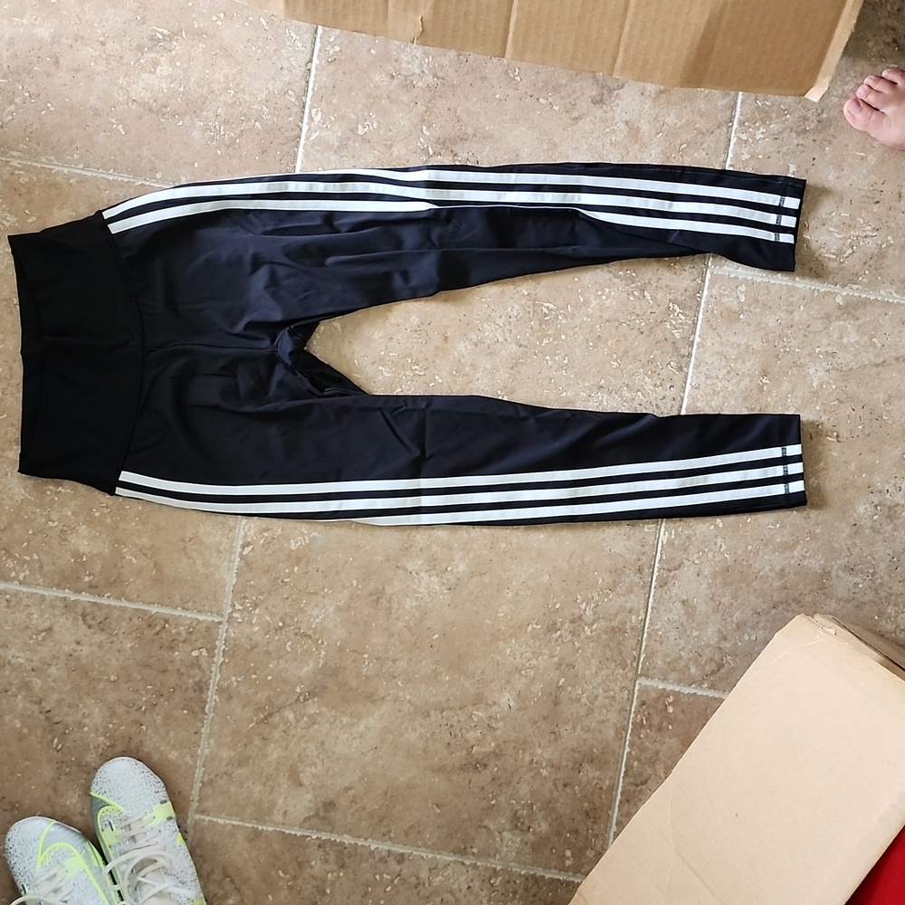 Adidas leggings
